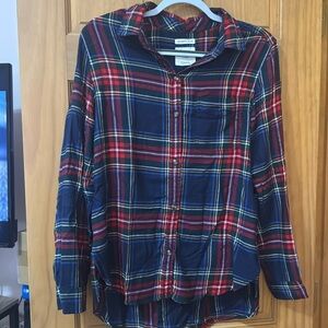 Women’s American eagle flannel size medium. Super soft.